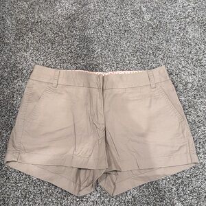 J Crew chino shorts Sz 6 like new. No signs of wear